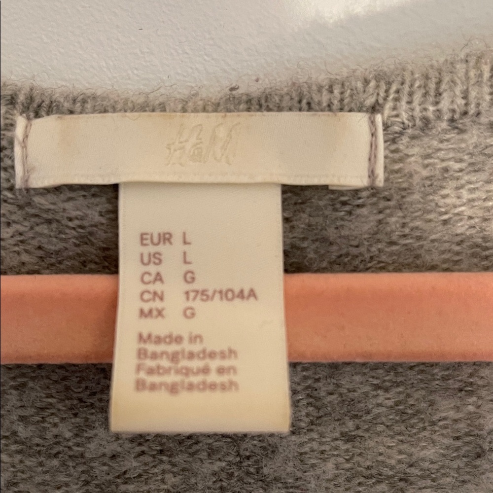H&M Heather Gray V-Neck Sweater - Picture 3 of 4